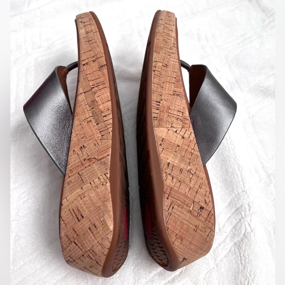 FitFlop Metallic F-mode Leather/Cork Flatform Sandals - Picture 6 of 11